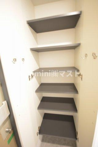 セレニテ難波プリエの収納