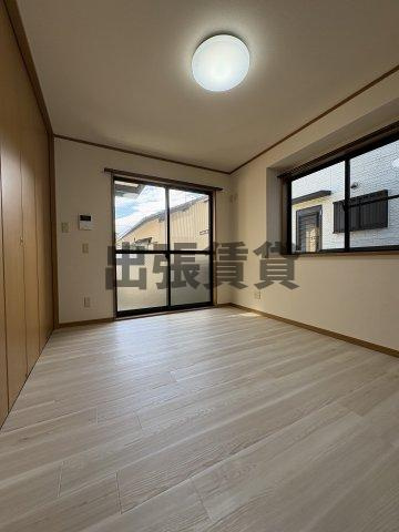 仲介手数料0！！ドエル中新の洋室