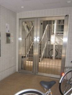 【エントランス】 | キバサンフラット | ゆとりのあるエントランスです