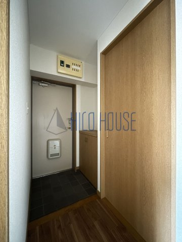 リリーヴィレッジⅢの玄関