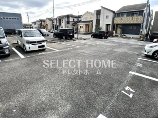 【駐車場】 | 駐車場があるので、車を買う予定の方も安心です
