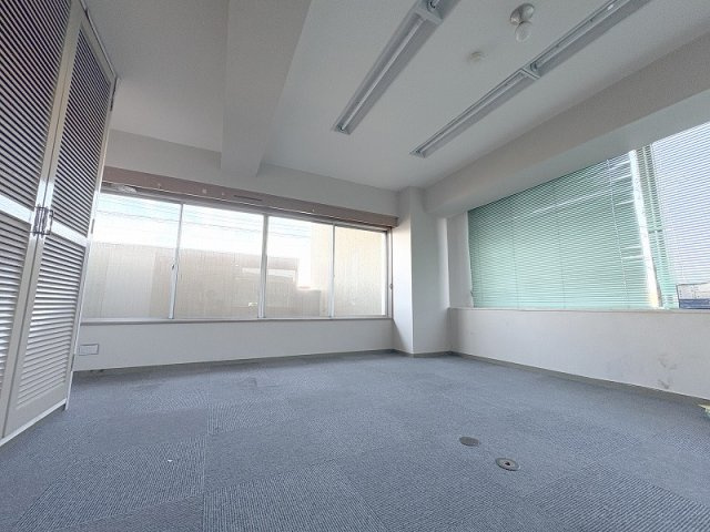 小牧キャッスルハイツ　事務所の内装|内装は落ち着いています