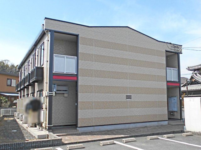 レオパレス六条院の外観