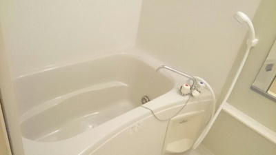 【浴室】 | ウエスト・ヴィオラ・カ－サⅡ | 日々の疲れを癒すお風呂付です