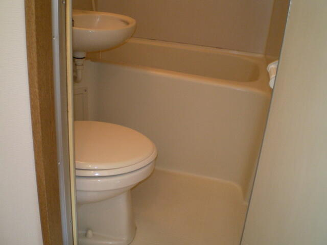 綿貫ビルの浴室