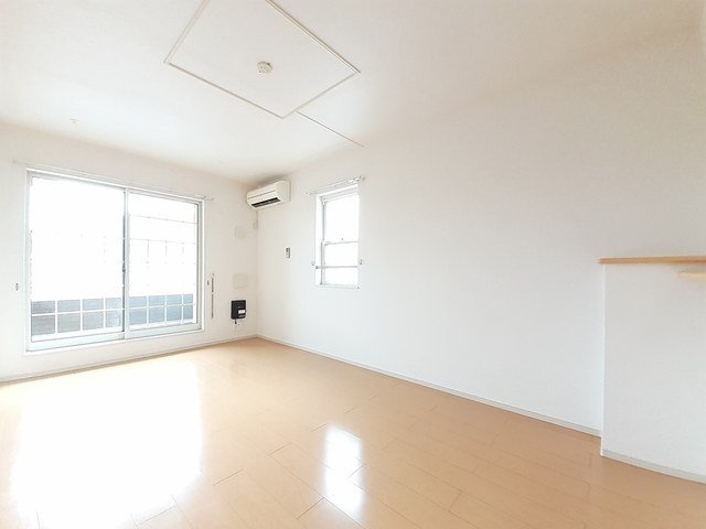 ブルーシャトーの居間・リビング