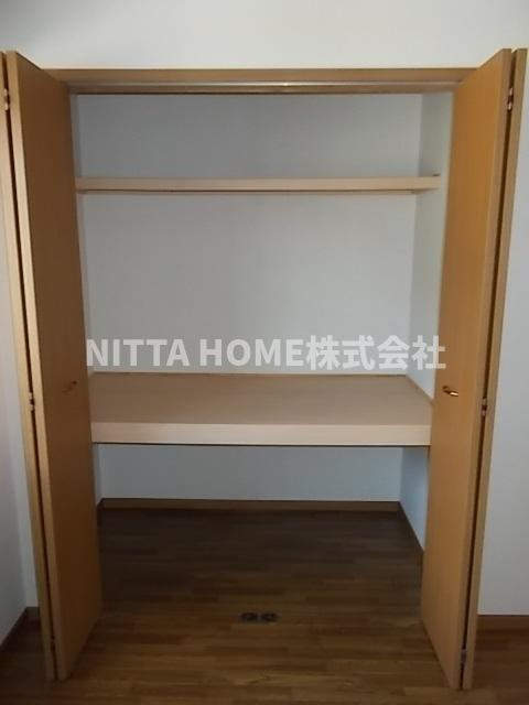 ガルテン　ヒューゲルⅡの収納|大きなクローゼットもありますよ◆