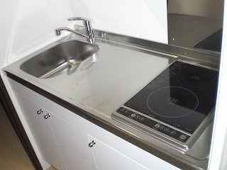 【キッチン】 | レオネクスト内町 | 手前ＩＨ、奥ラジエント