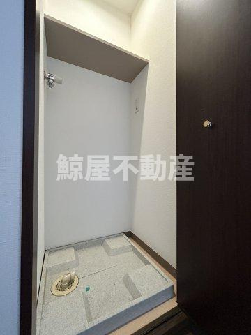 アヴァンティーク銀座東の玄関|収納もある玄関です