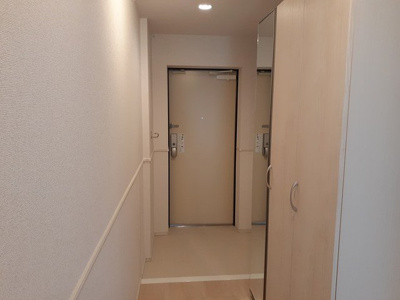 【玄関】 | ラルジュ