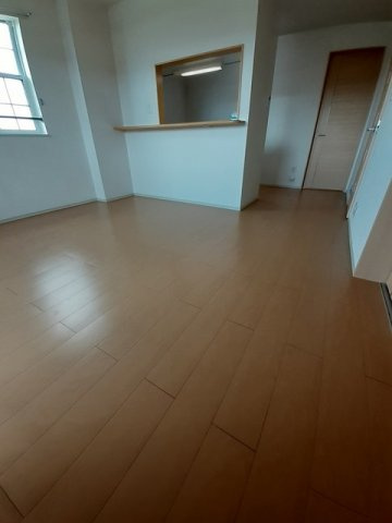 グレイスフルヒロ弐番館の居間・リビング