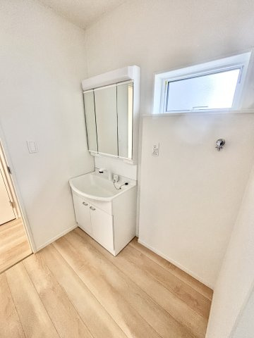 【仲介手数料無料／大治町】大治町西條第19　クレイドルガーデン　新築戸建　3号棟の独立洗面台