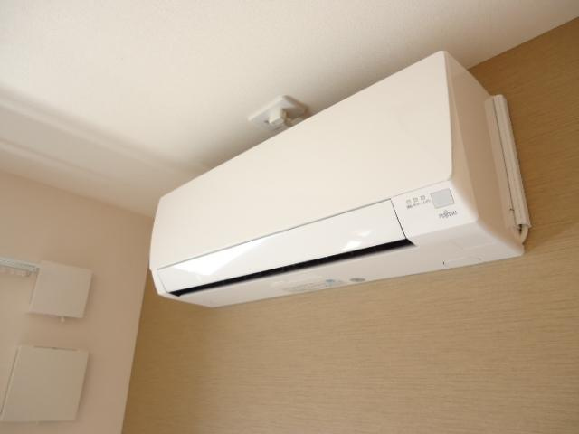 Allez Crest Neo（アレ　クレスト　ネオ）の設備|エアコン