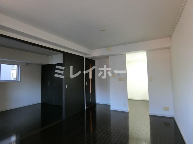 クロスレジデンス蒲田の居間・リビング