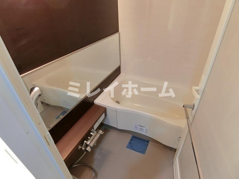 クロスレジデンス蒲田の浴室