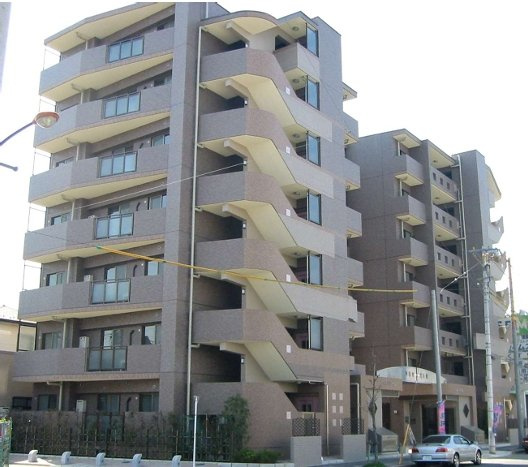 ベルドミール壱番館の外観