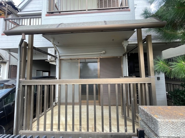 新座市大和田戸建のエントランス