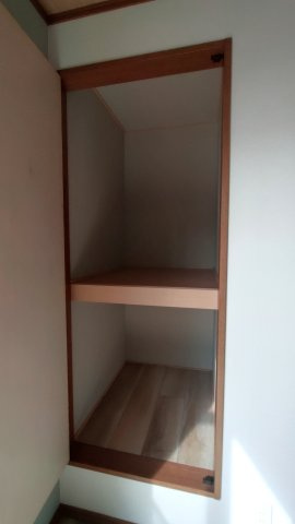 東大阪市高井田西1丁目　中古戸建の収納|寝室