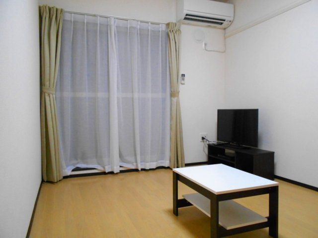 レオネクストブラウニー国立の居間・リビング