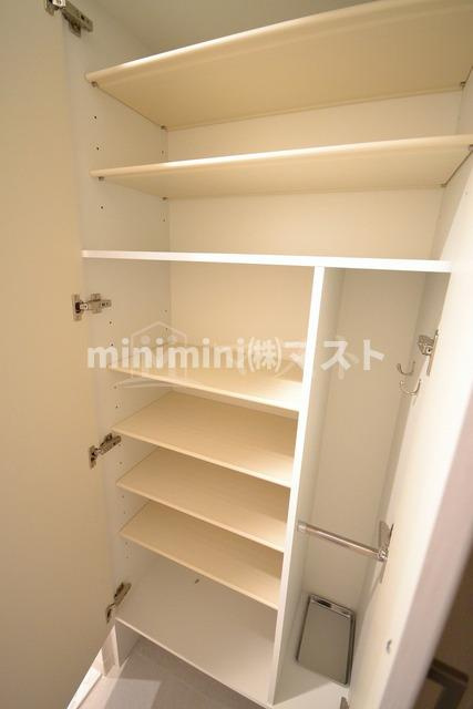 エスリード難波ザ・アークの収納