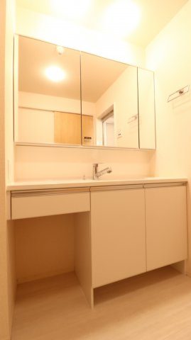 ブルマリーノ衣掛の洗面所