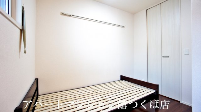 プエラリア サクラ Ⅰの寝室|類似です