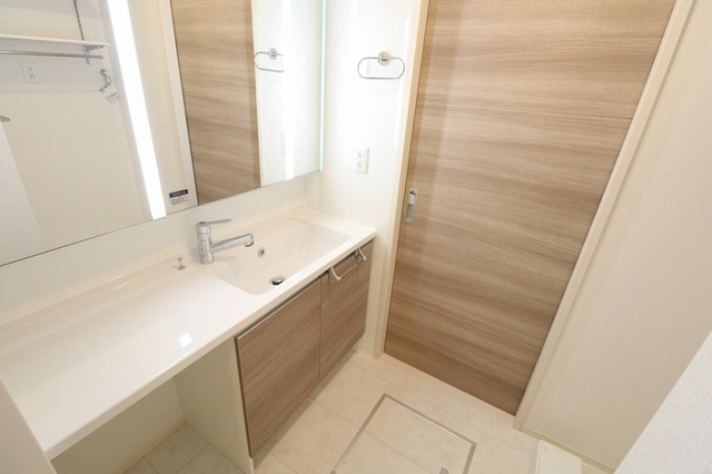 Fleur(フルール） Bの独立洗面台