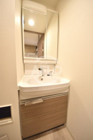 プレサンスOSAKA DOMECITYスクエアの独立洗面台|プレサンスOSAKA DOMECITYスクエア　独立洗面台