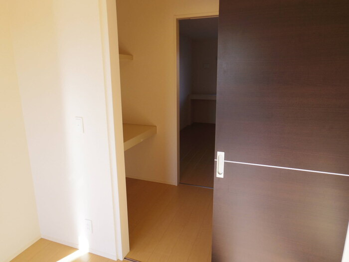 グランシャリオの収納|ウォークスルークローゼット