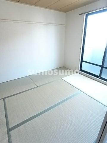 サンライズ立花ハイツの和室