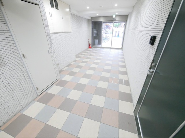 ドゥエリング梅田のロビー