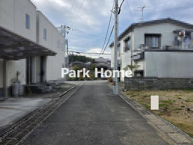 高知市神田-建築条件付き-売土地の前面道路含む現地写真