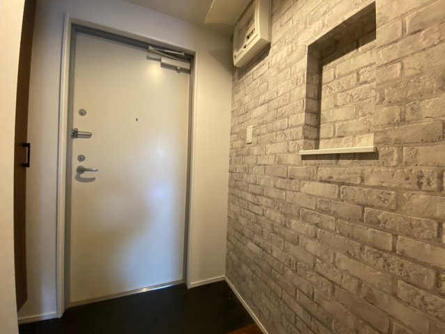 花畑プレミアの玄関|別部屋同タイプのお写真です。