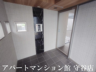 【エントランス】