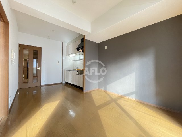 グラマシー立売堀　堀江小学校区の居間・リビング|グラマシー立売堀　リビング