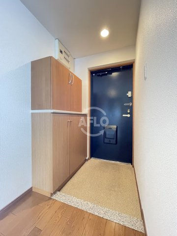 グラマシー立売堀　堀江小学校区の玄関|グラマシー立売堀　玄関