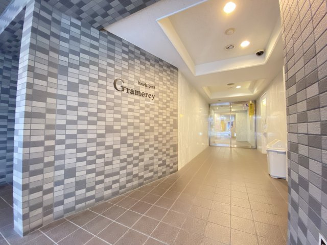 グラマシー立売堀　堀江小学校区のエントランス|グラマシー立売堀　エントランス