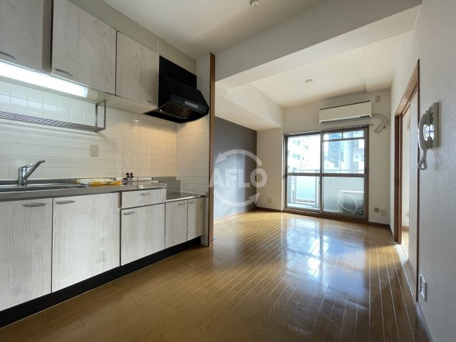 グラマシー立売堀　堀江小学校区の居間・リビング|グラマシー立売堀　リビング