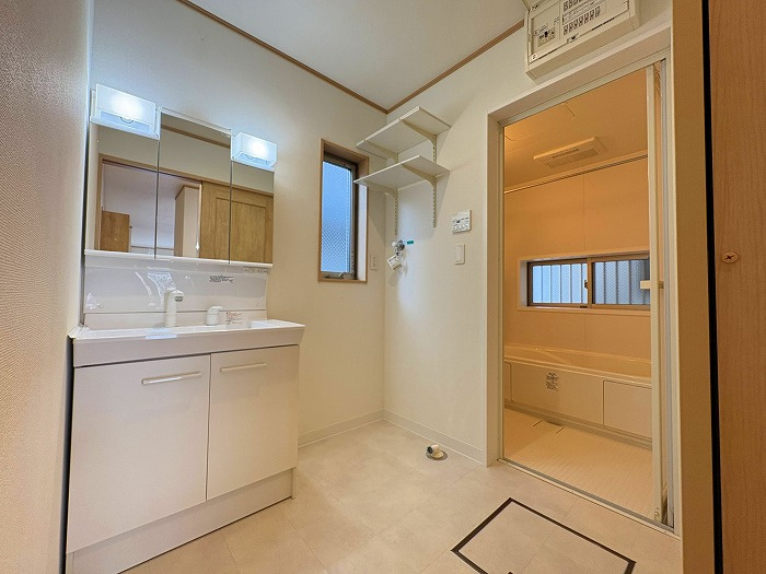 【仲介手数料無料／名古屋市中村区】名古屋市中村区野上町89-1　中古戸建　の独立洗面台