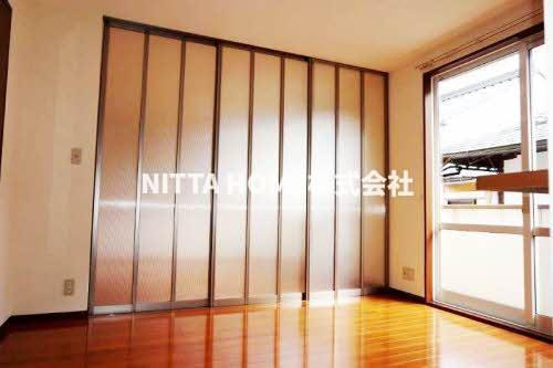 ロイヤルヒルのその他|扉を開けると広い空間に♪