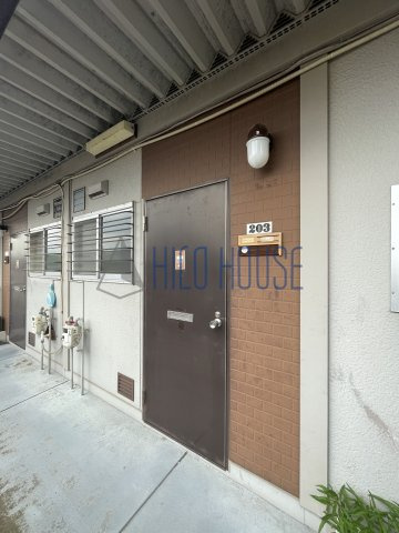 三千ハイツのエントランス