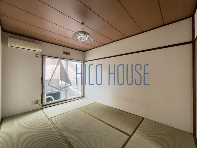 三千ハイツの居間・リビング