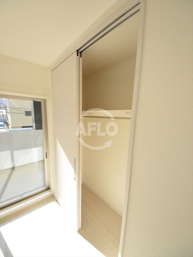 ファーストフィオーレ本町イーストの収納|ファーストフィオーレ本町イースト　クローゼット