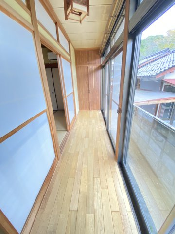 江良三丁目貸家の内装