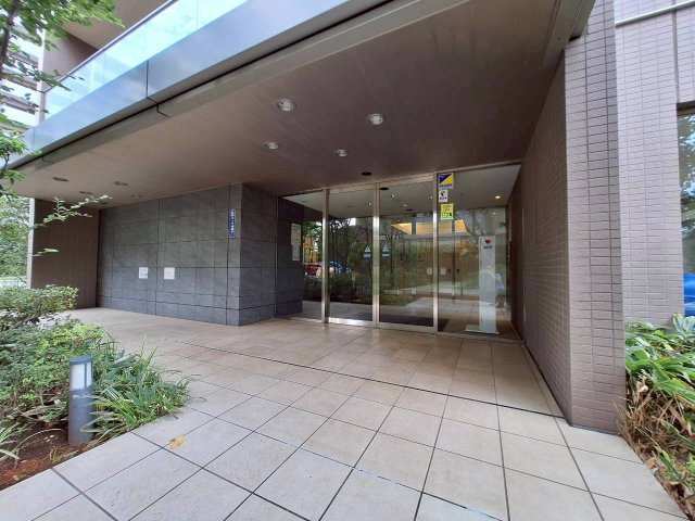 ブライトビューテラス千葉ニュータウン中央弐番館のエントランス|★広いエントランス★