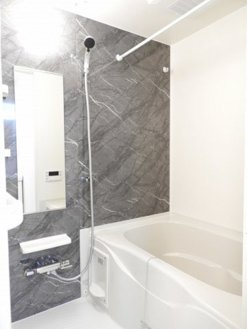 サン　ウォームの浴室