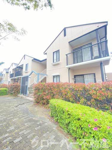 ラ・カーナ B棟の外観