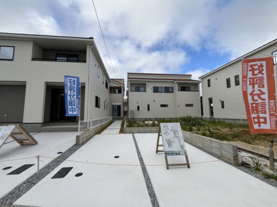 【駐車場】 | 沖縄市美里2丁目（全6棟）ラスト6号棟 | 6号棟　並列駐車2台可♪