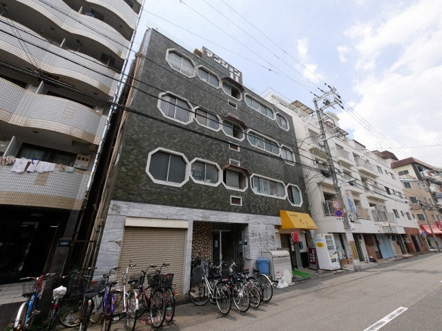 マンションイレブン