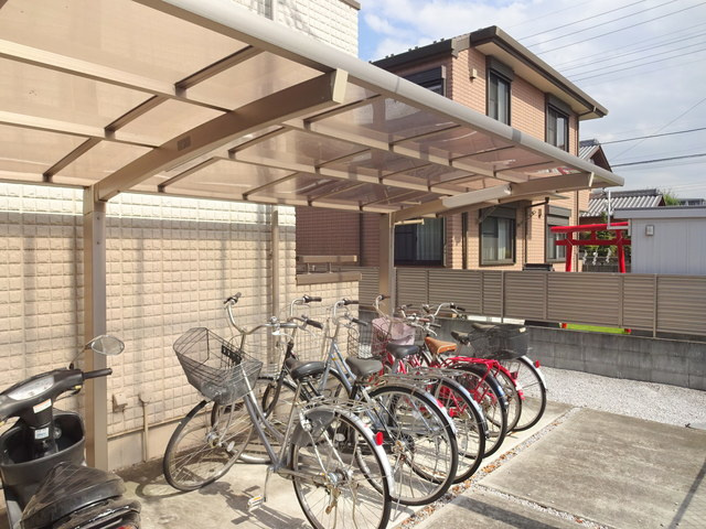 サンパティークのその他共用部分|★屋根付き駐輪場、原付可です★